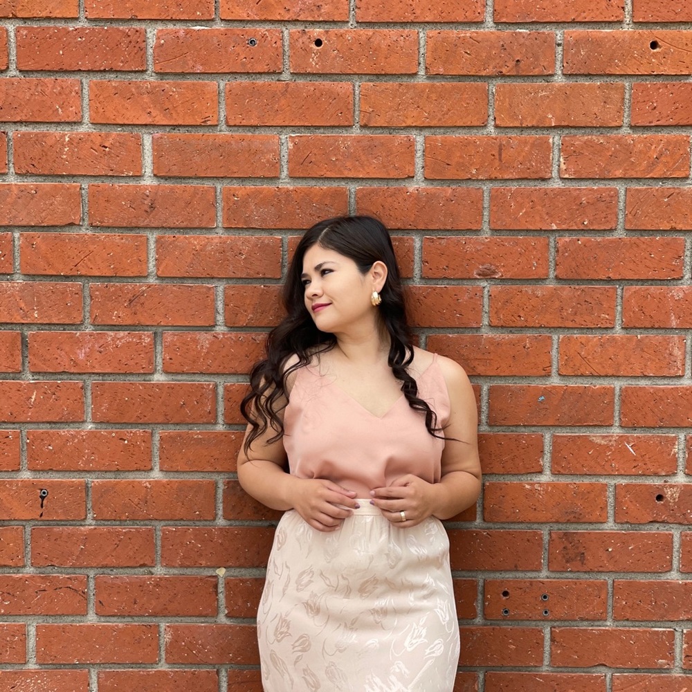 Meet your Posher, Ysidora